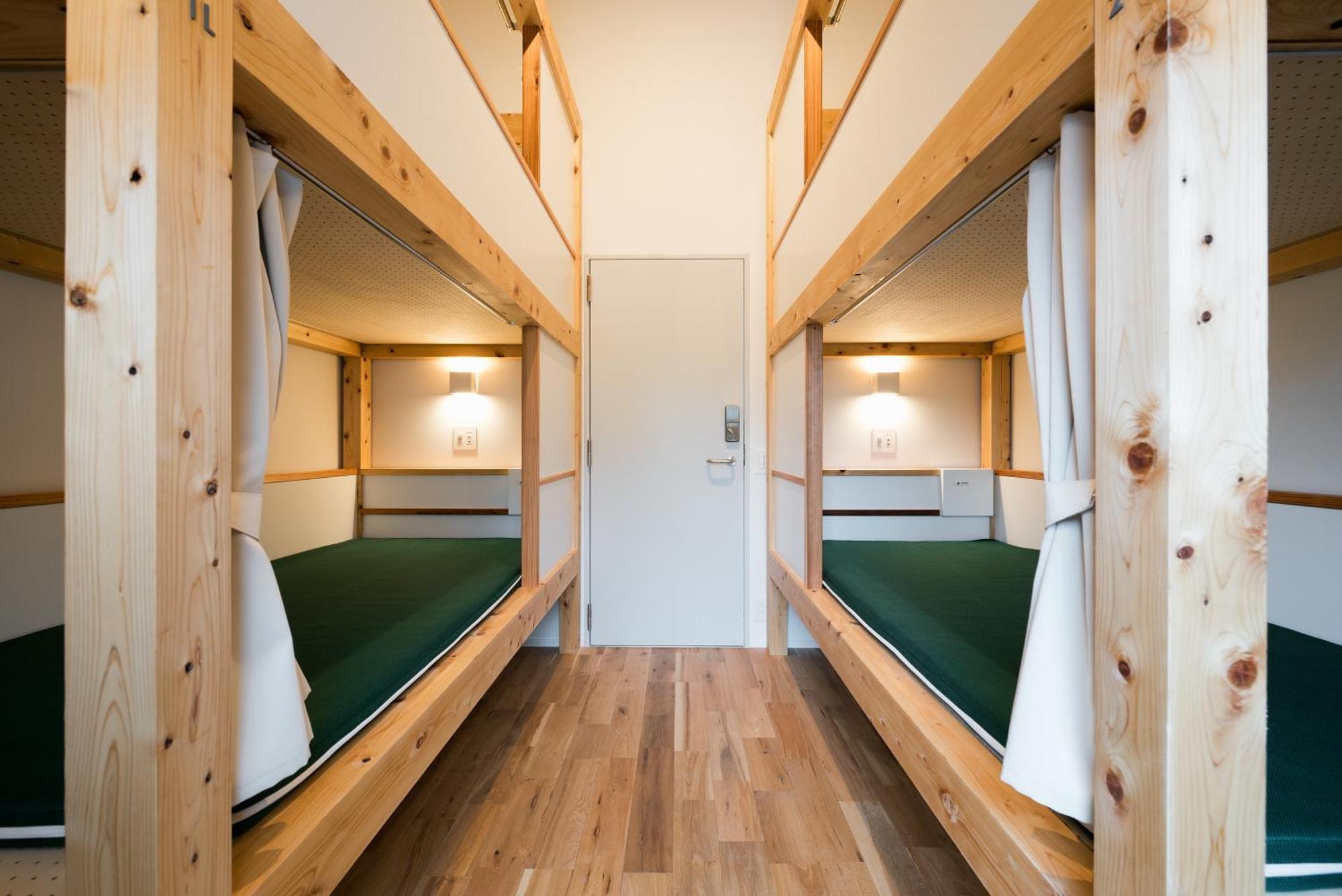 Mt.Takao Base Camp Hostel Хачиоджи Стая снимка